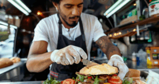 Rede de alimentação abre vaga para Chapeiro com salário R$ 2.079,04