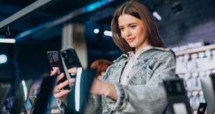 Empresa contrata Atendente de Loja especializada em iPhone no Bigorrilho com média de ganhos de R$ 3.000,00